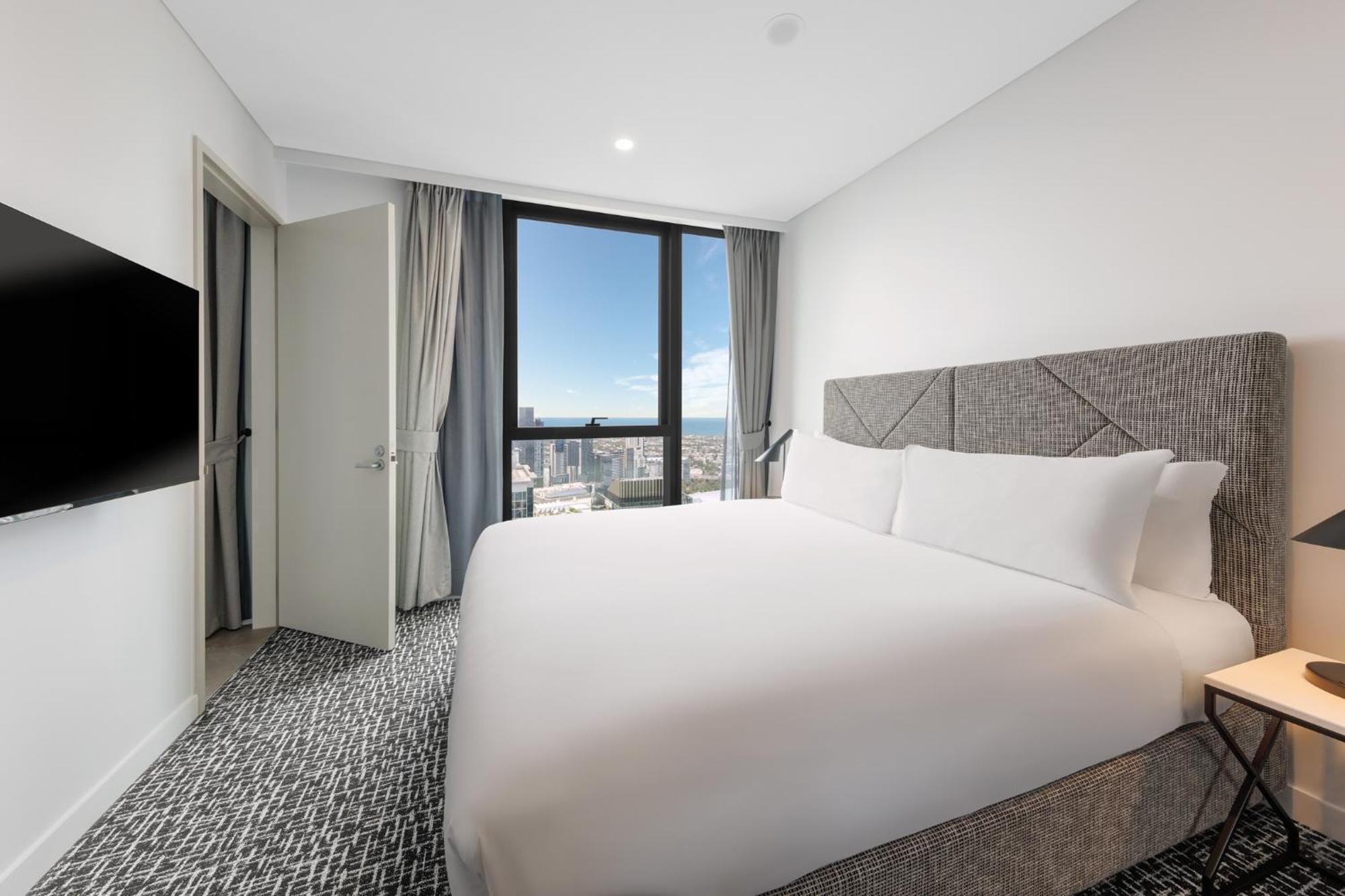 Meriton Suites מלבורן מראה חיצוני תמונה A bedroom at the hotel